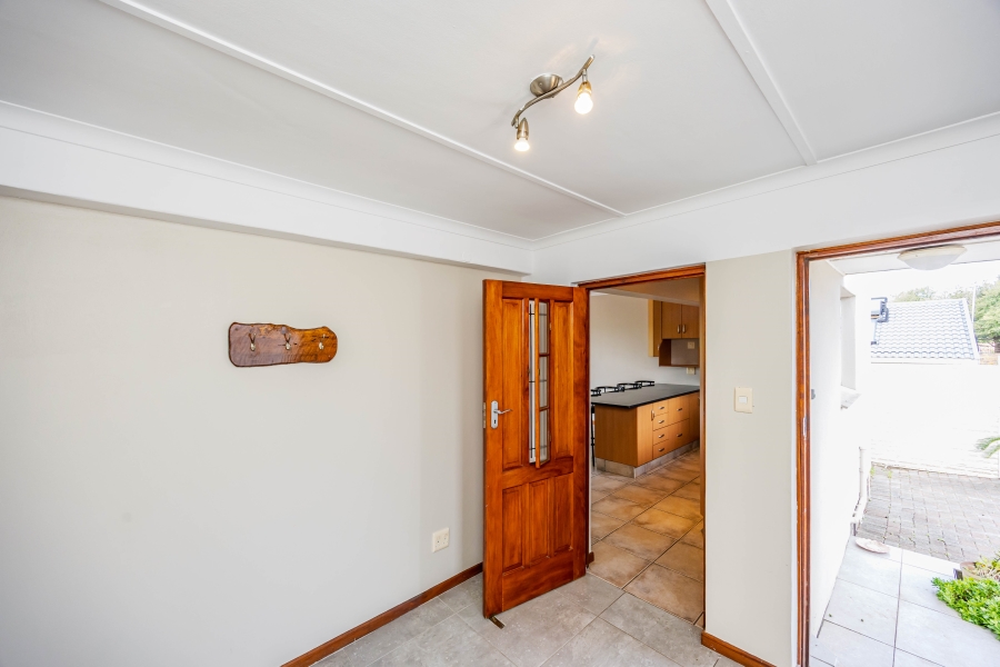4 Bedroom Property for Sale in Beacon Bay Eastern Cape